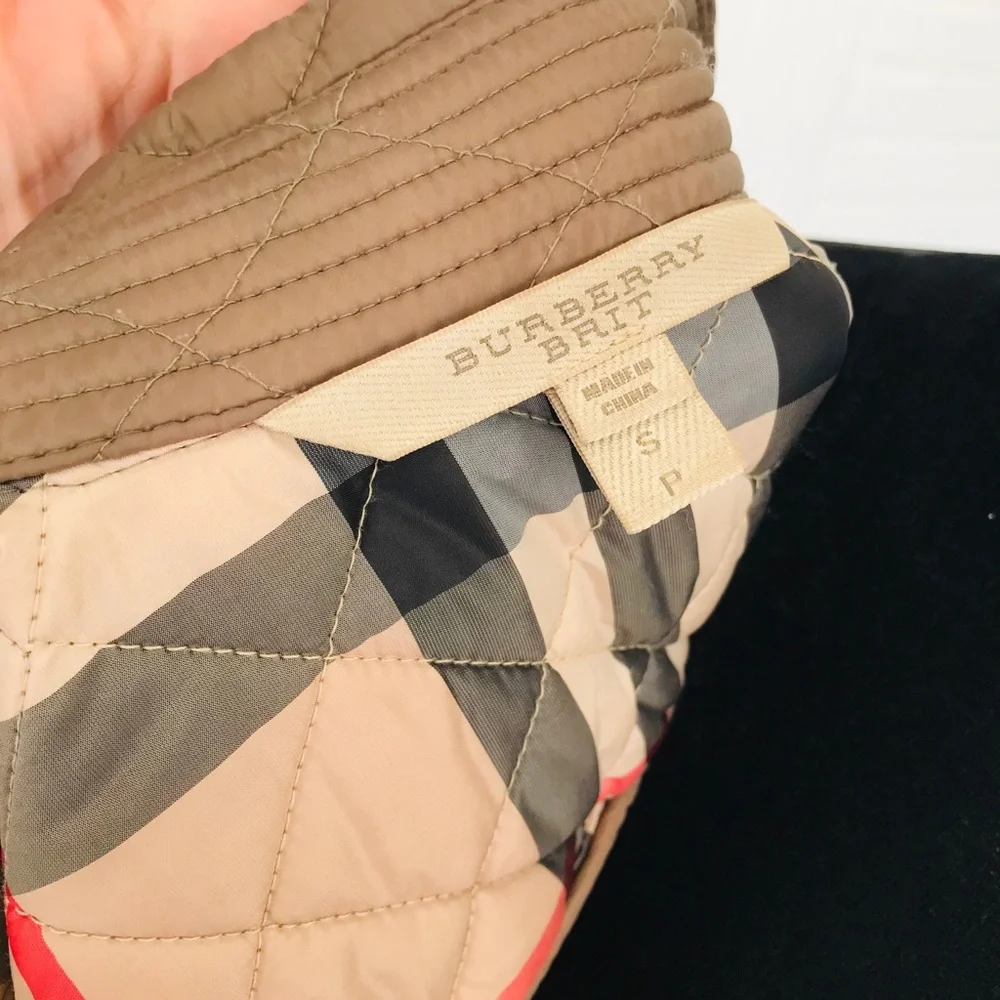 Burberry Brit Classic Quilted Jacket - Taupe - Picture 4 of 4
